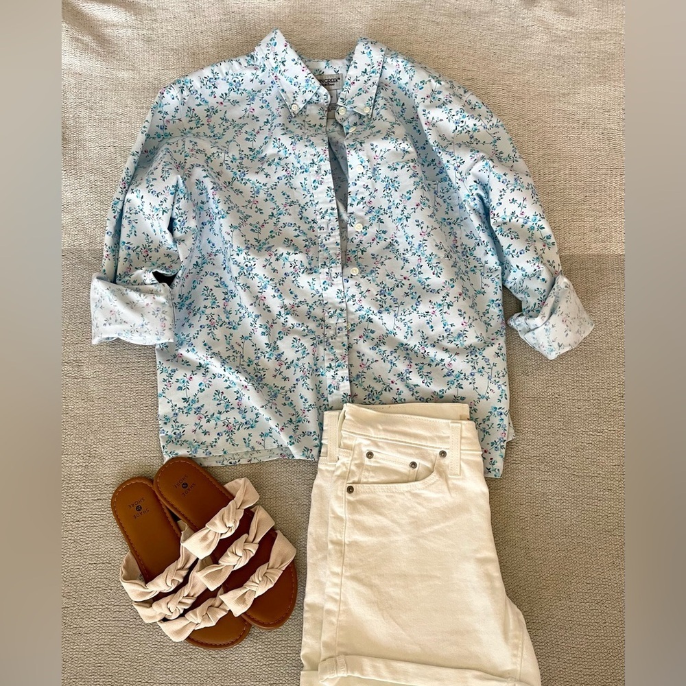 Cabin Creek Aqua Floral Button Down | Size 12P | Like New | Discontinued - Picture 2 of 12